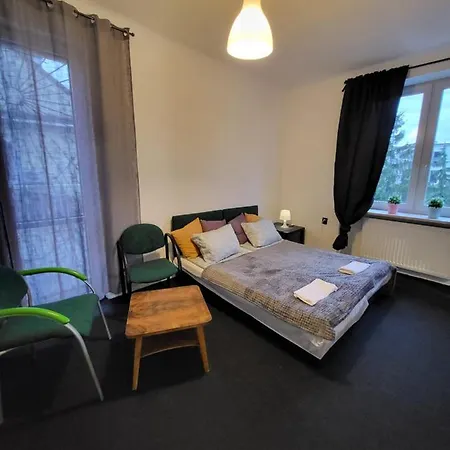 Charmed Homestay - Zaczarowany * Warsaw