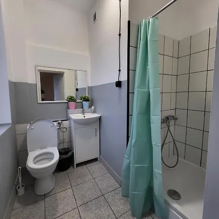 Charmed Homestay - Zaczarowany Homestay Warsaw