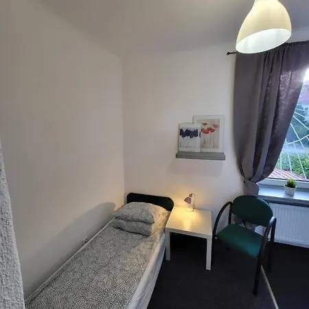 Charmed Homestay - Zaczarowany Homestay Warsaw