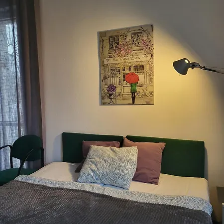 Homestay Charmed Homestay - Zaczarowany Warsaw